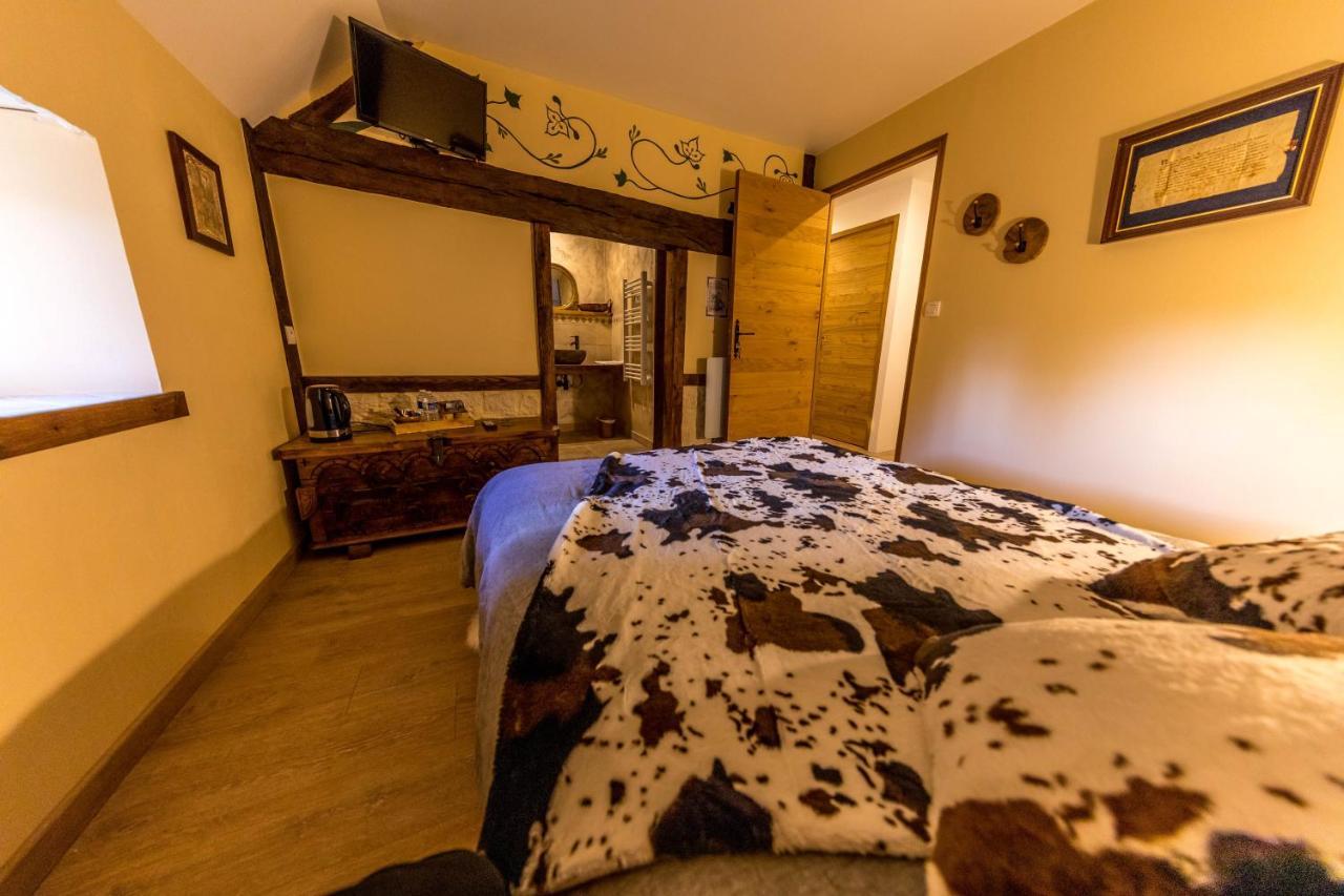 Hotel Domaine De La Ferte Clairbois à Sainte-Suzanne  Extérieur photo